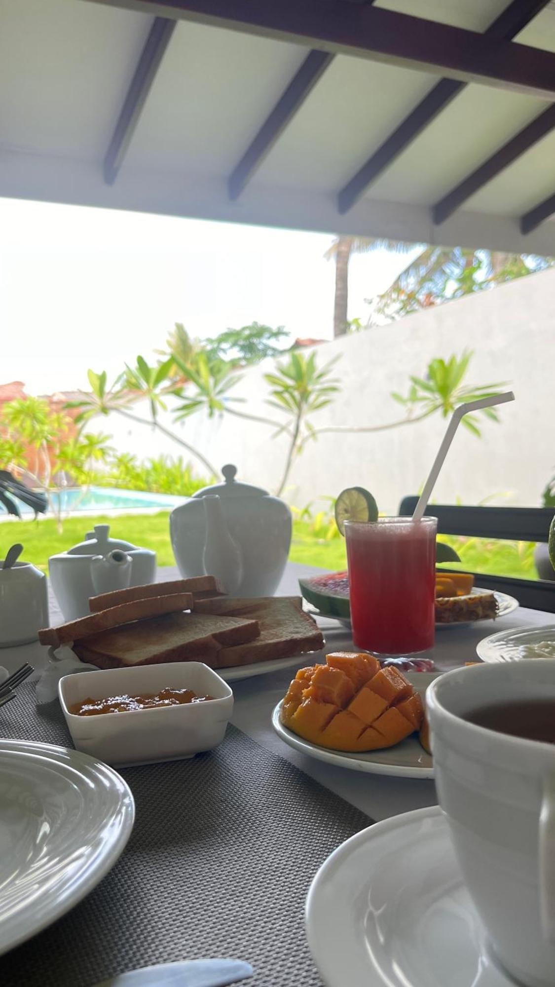 Ocean View Tourist Guest House At Negombo Beach Near The Airport ภายนอก รูปภาพ