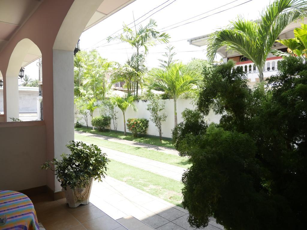 Ocean View Tourist Guest House At Negombo Beach Near The Airport ภายนอก รูปภาพ