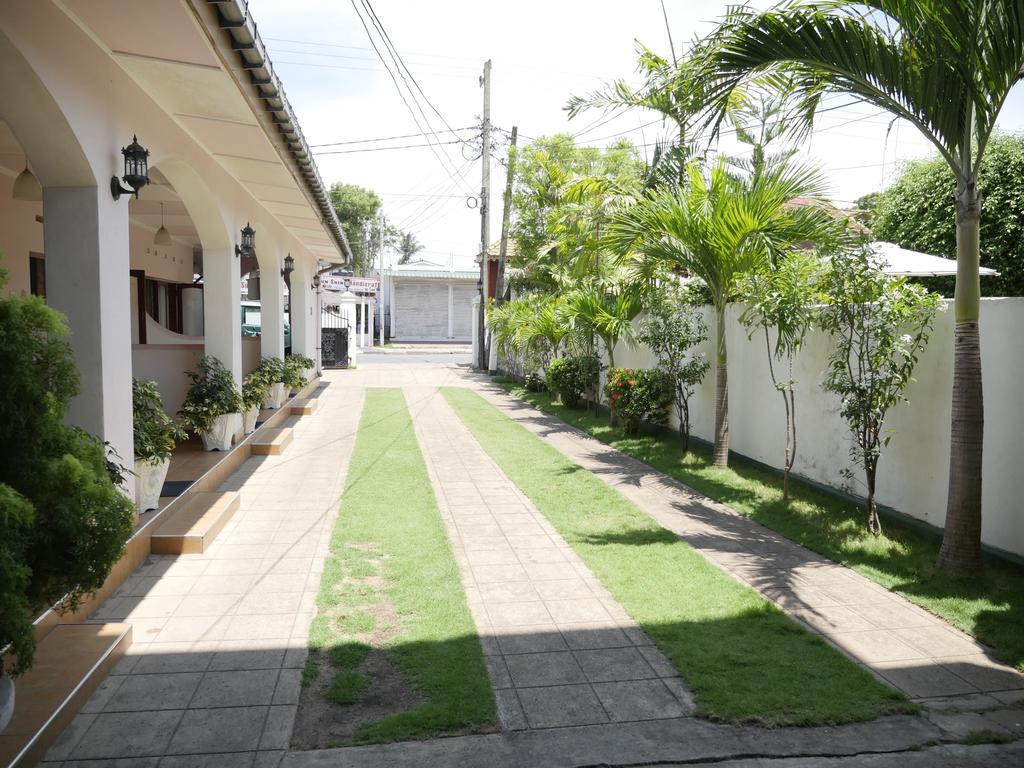 Ocean View Tourist Guest House At Negombo Beach Near The Airport ภายนอก รูปภาพ